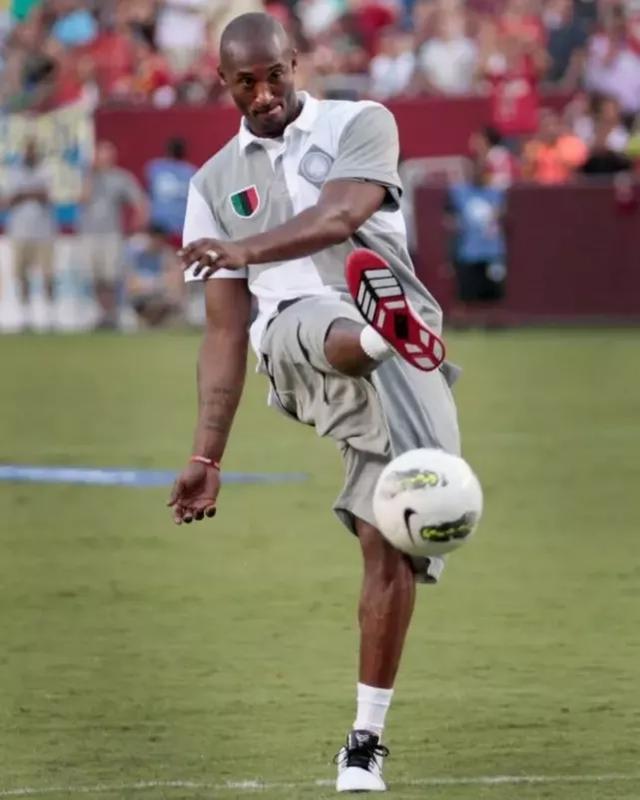 德布劳内传球撕裂防守（德布劳内妙传撕破防线）