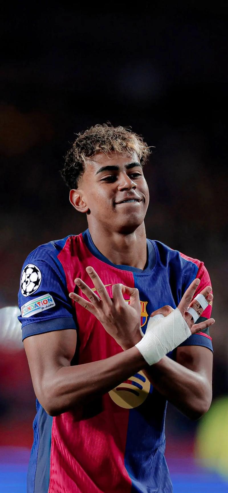 鲁媒：种种迹象表明，瓦科下赛季将继续代表泰山队征战（鲁媒：多方信号显示，瓦科下赛季仍将身披泰山战袍出战）