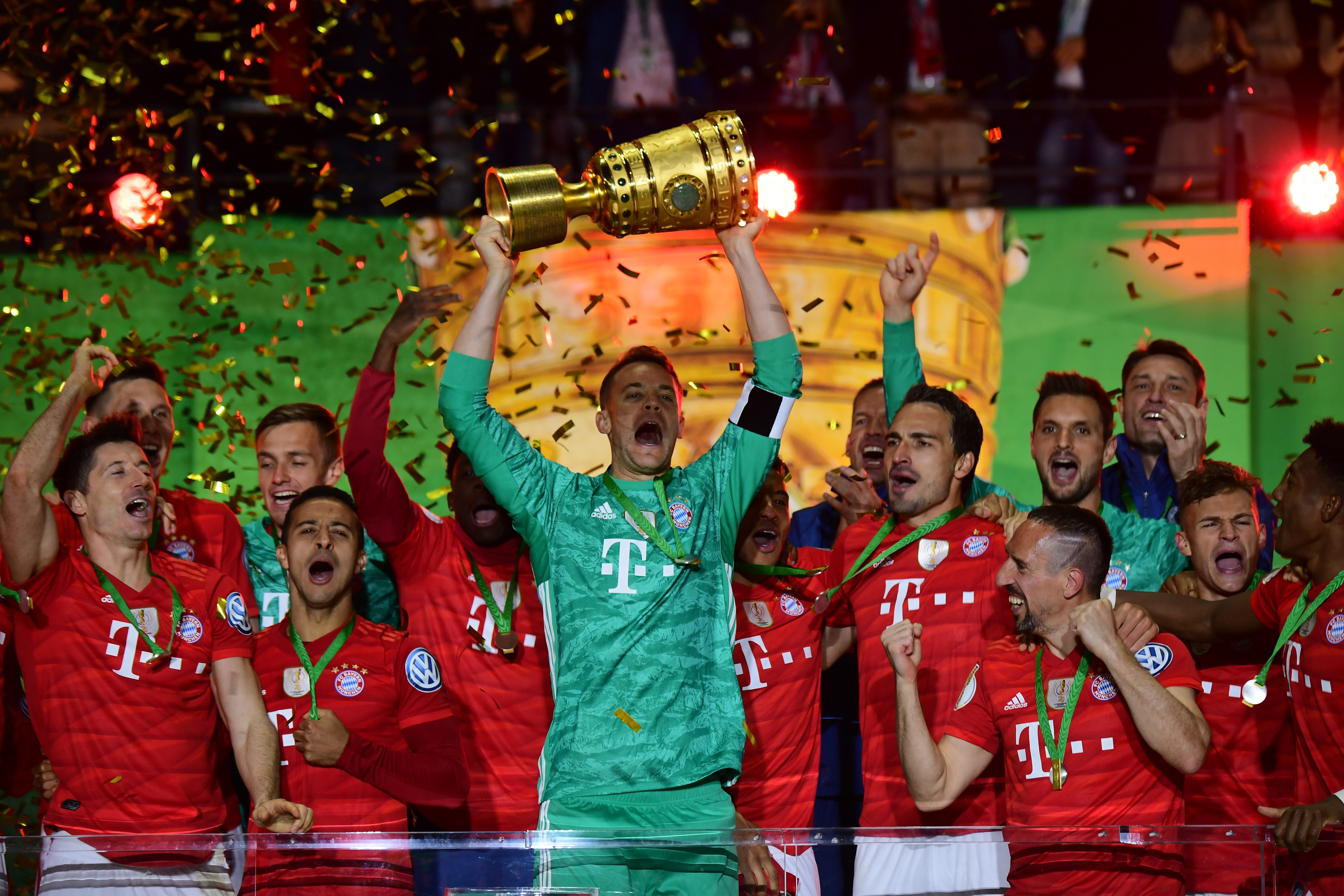 皇马球员认错担责，誓为阿隆索奋战到底（皇马将士承认失误扛责，誓为阿隆索战至最后一刻）