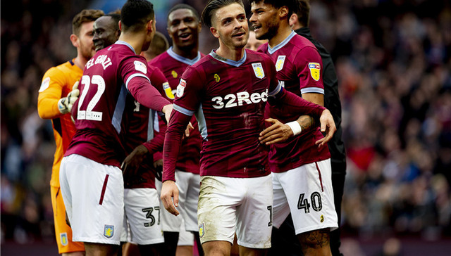 上一次对阵安哥拉：梅西斯卡洛尼替补登场，阿亚拉百场（上次对阵安哥拉：梅西与斯卡洛尼替补出场，阿亚拉迎来第100场）