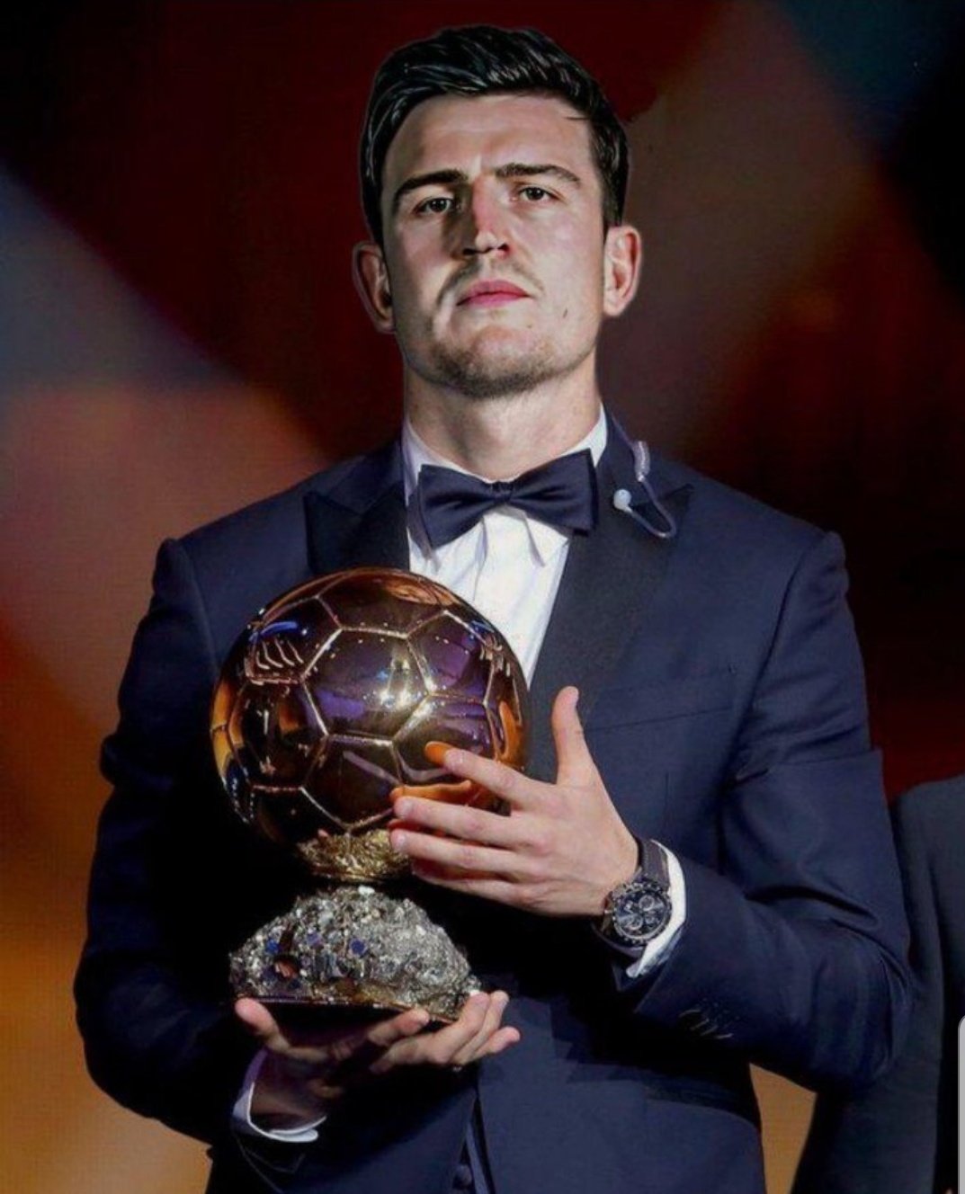 娄一晨谈斯卢茨基：他对自己的战术有近乎痴迷的坚持